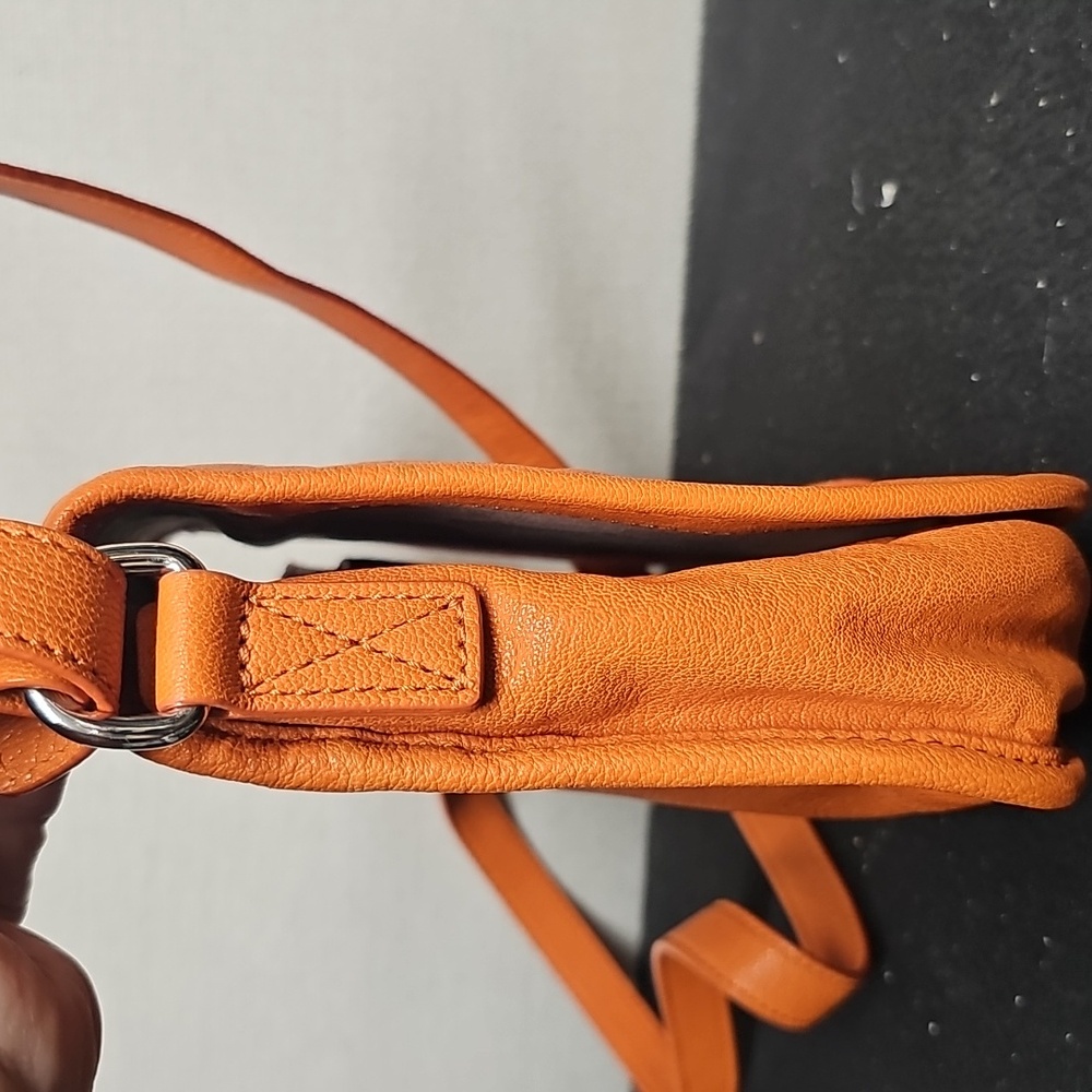 MICHAEL KORS ORANGE BUCKLE FLAP SHOULDER BAG BFPM-03-044 - Picture 5 of 8